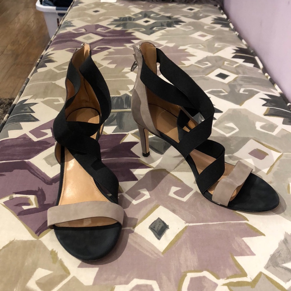 Sigerson Morrison black and taupe heel